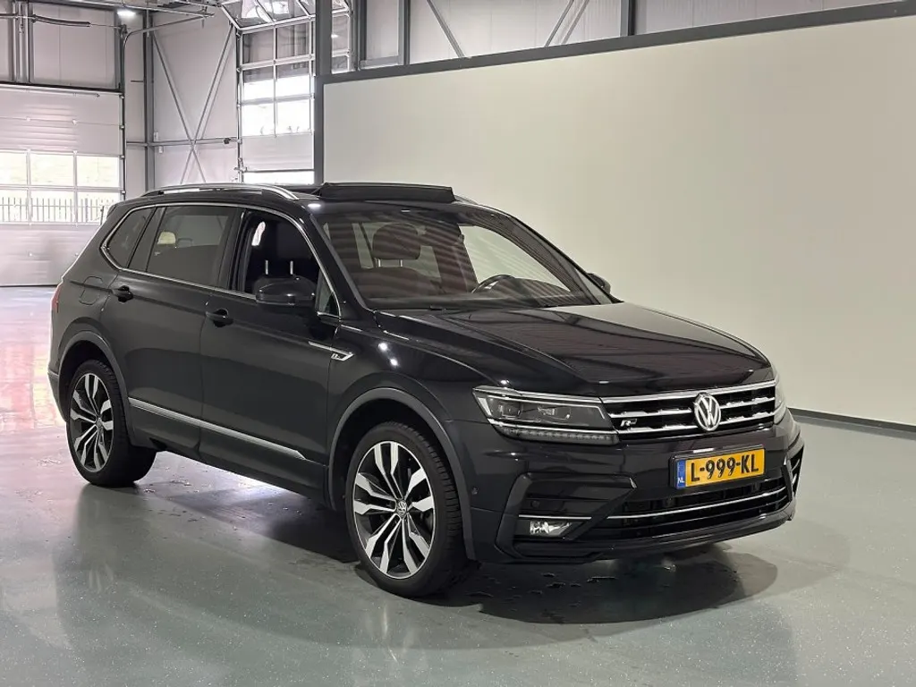 Volkswagen Tiguan Allspace 1.5 TSI Highline Business R - Petrol - Automatic - 150 hp - 141.918 km