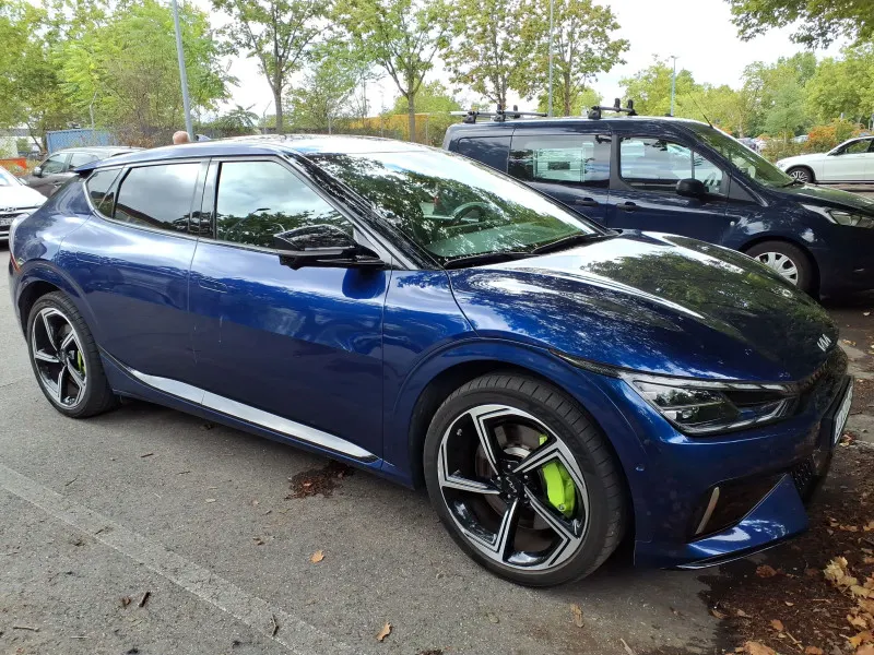 Kia EV6 74 kWh GT - AWD - Electric - Automatic - 585 hp - 55.410 km