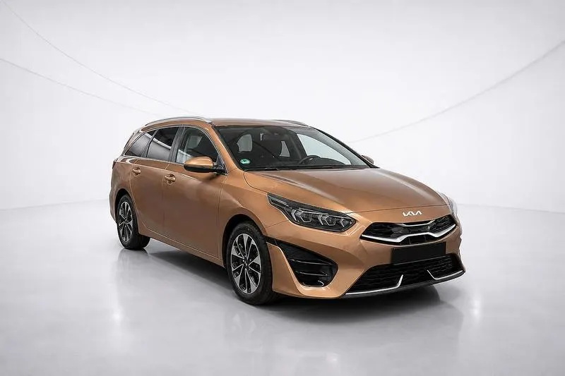 Kia Ceed SW 1.6 GDI Spirit - Hybrid - Automatic - 105 hp - 55.895 km