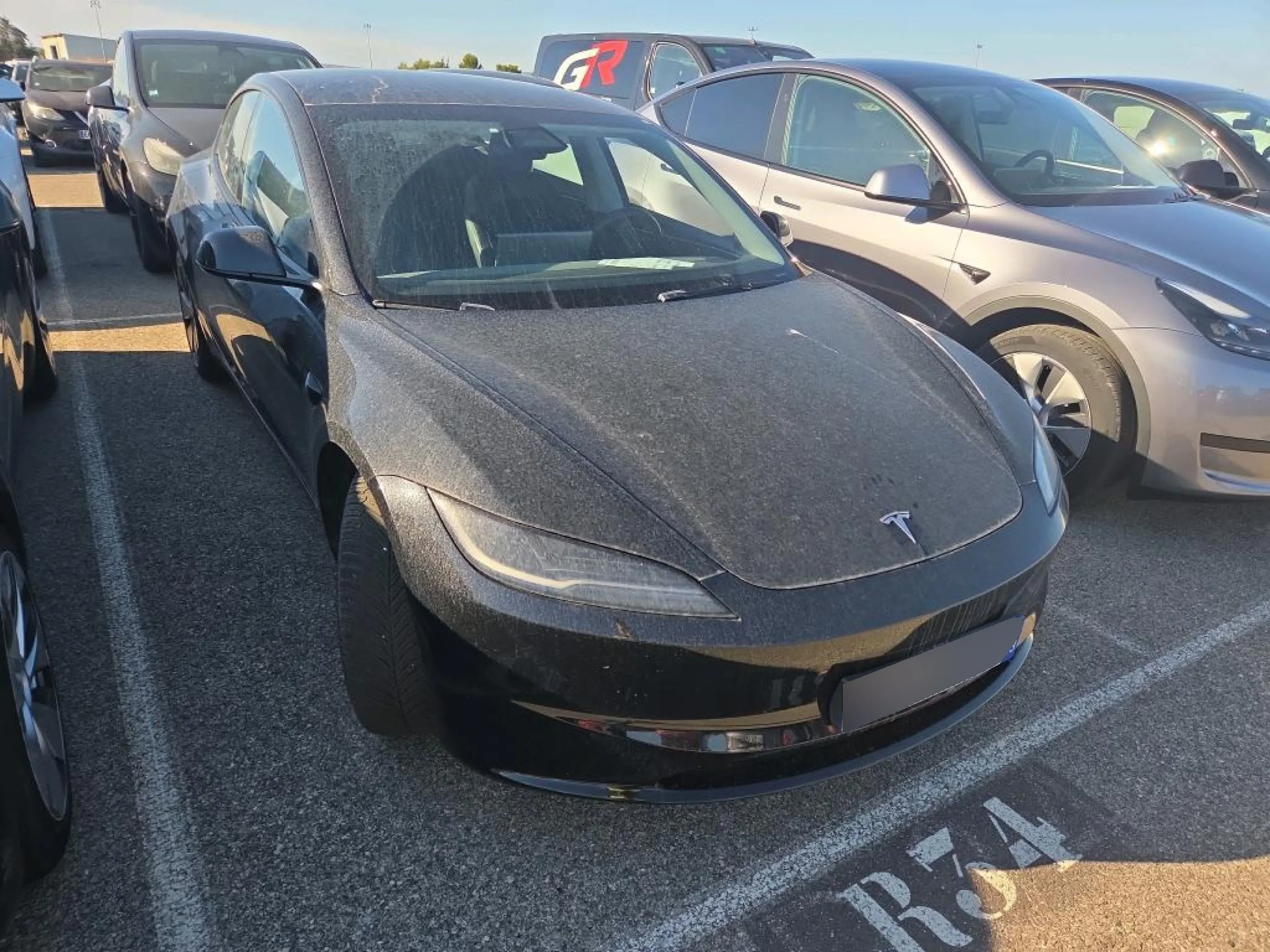 Tesla Model 3 Long Range - Dual Motor - Electric - Automatic - 347 hp - 118.221 km