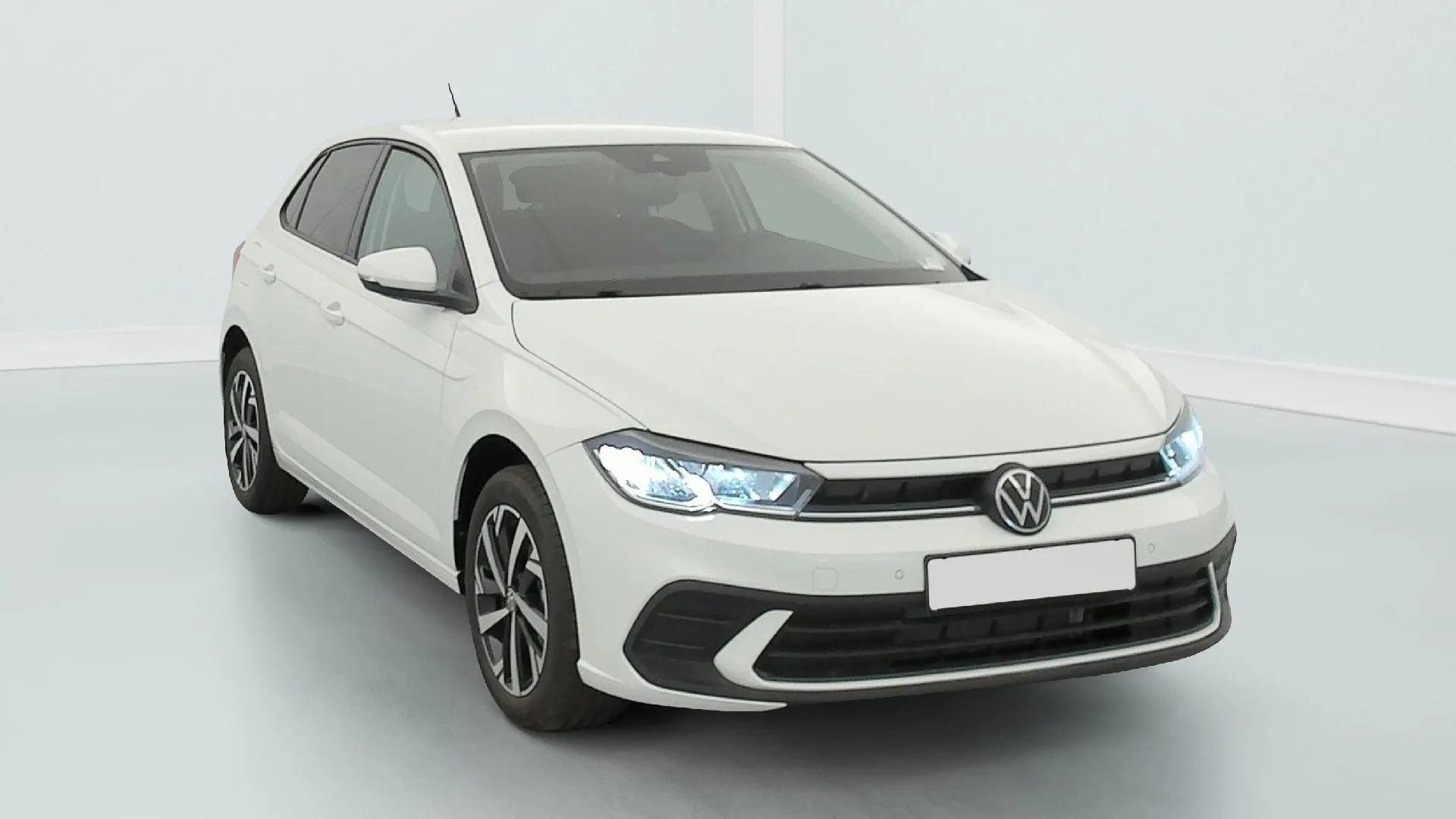 Volkswagen Polo 1.0 TSI Life - Petrol - Automatic - 96 hp - 50 km