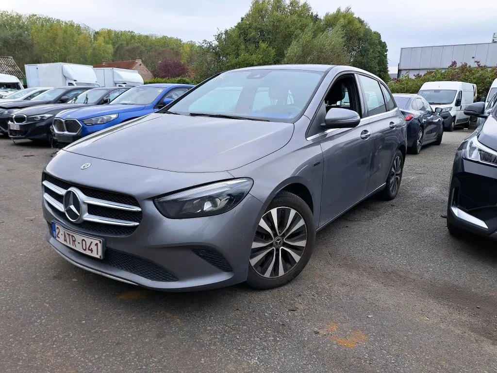 Mercedes-Benz B 250e Business Solution - Hybrid - Automatic - 160 hp - 183.124 km