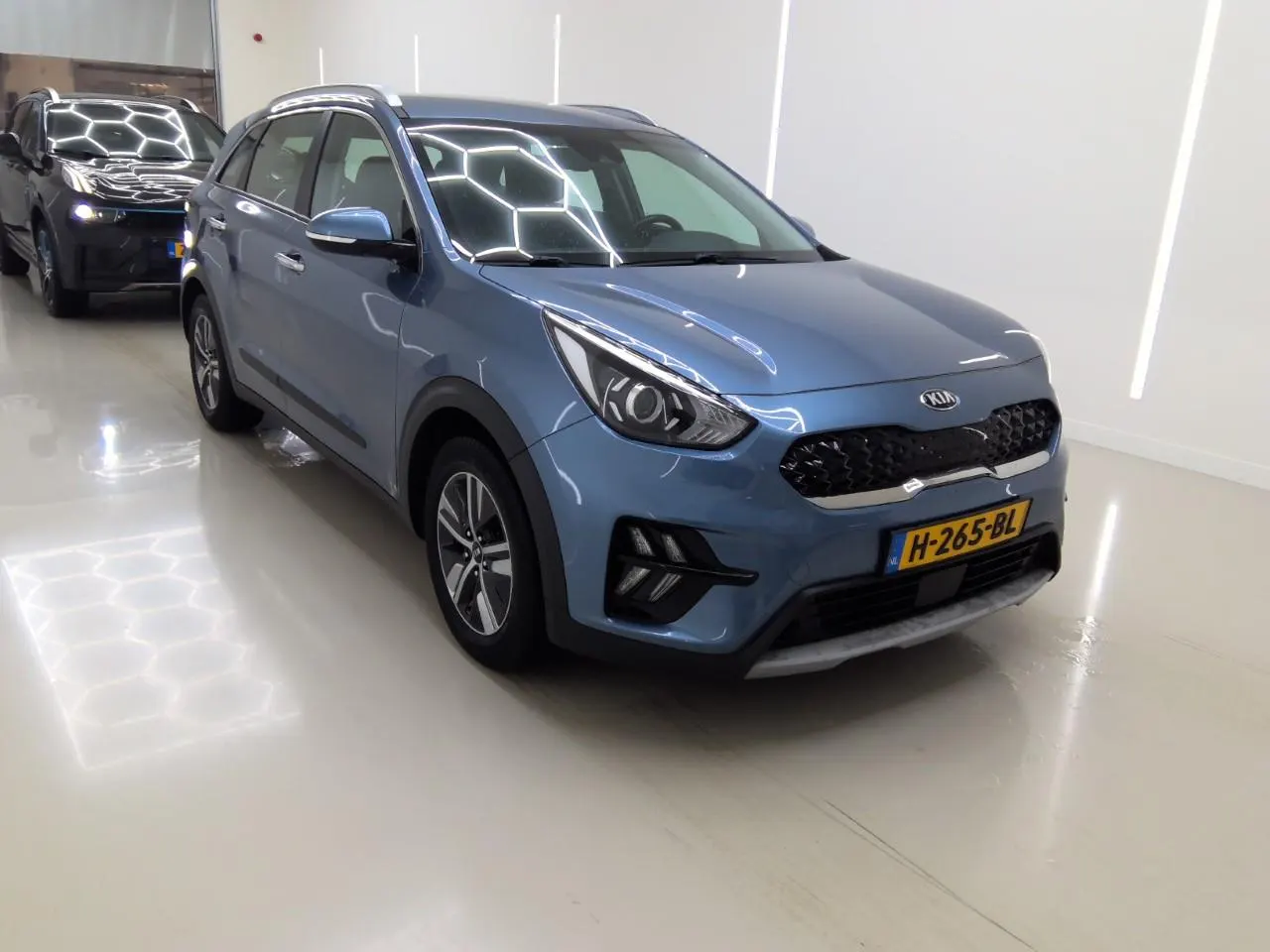 Kia Niro 1.6 GDI DynamicLine - Hybrid - Automatic - 105 hp - 20.908 km
