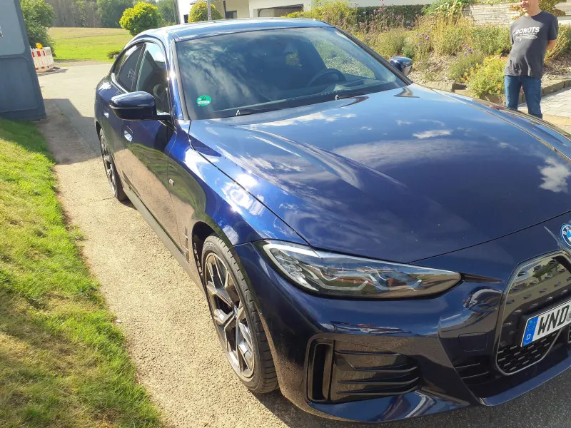BMW i4