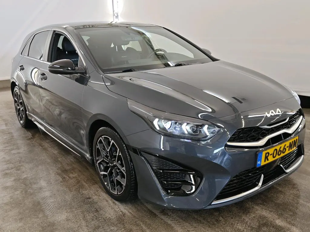 Kia Ceed 1.5 T-GDI GT Line - Petrol - Automatic - 160 hp - 86.855 km