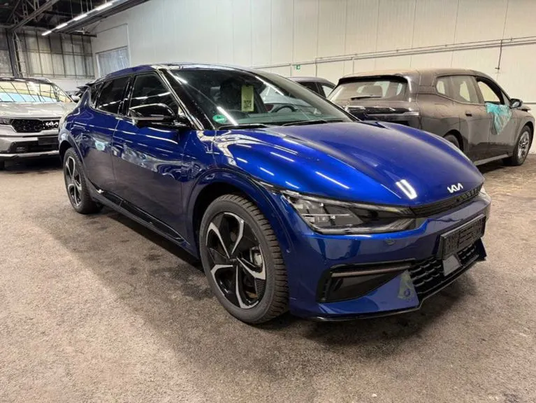 Kia EV6 74 kWh GT Line - Electric - Automatic - 325 hp - 13.285 km