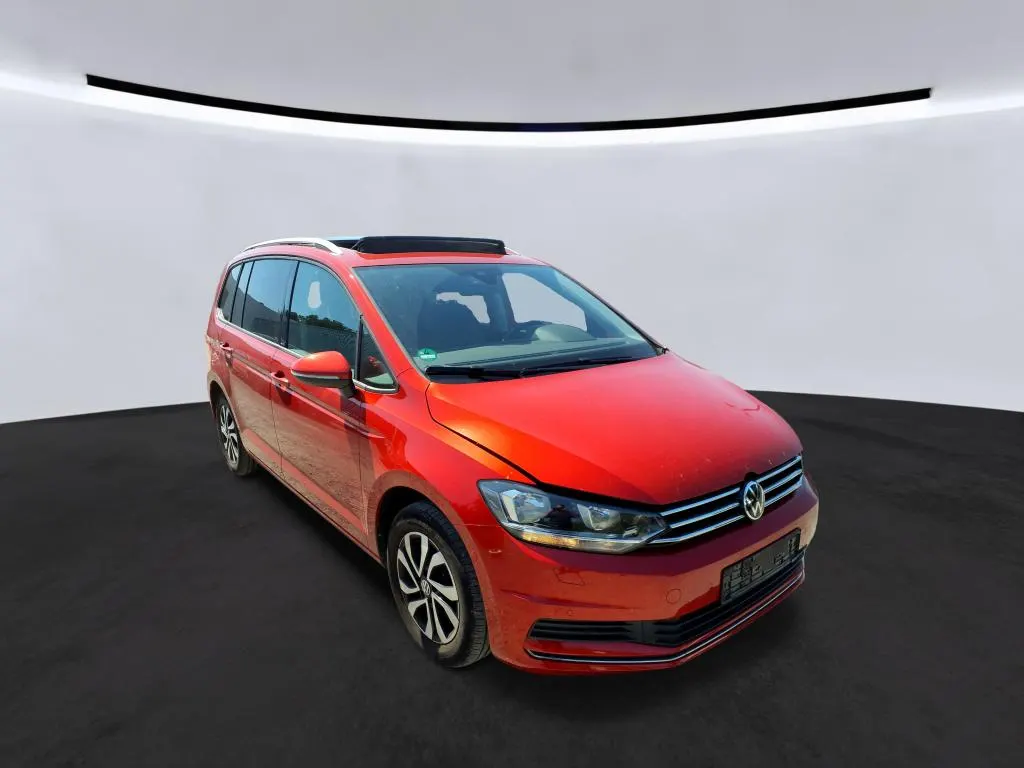 Volkswagen Touran 1.5 TSI Comfortline - Petrol - Automatic - 150 hp - 48.716 km
