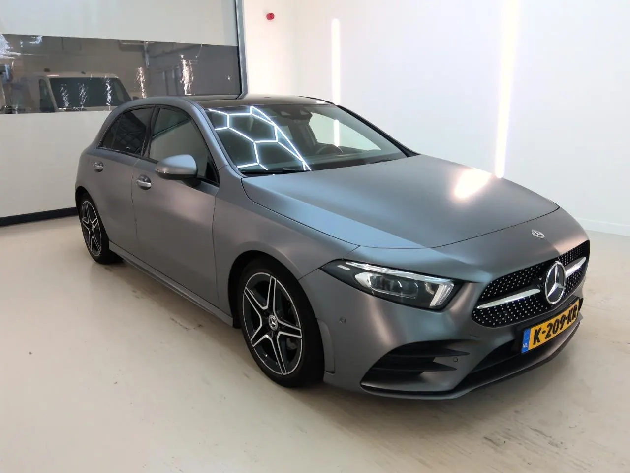 Mercedes-Benz A 180 Business Solution AMG - Petrol - Automatic - 136 hp - 145.635 km