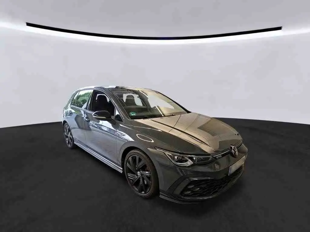 Volkswagen Golf 2.0 TDI - Diesel - Automatic - 200 hp - 44.369 km