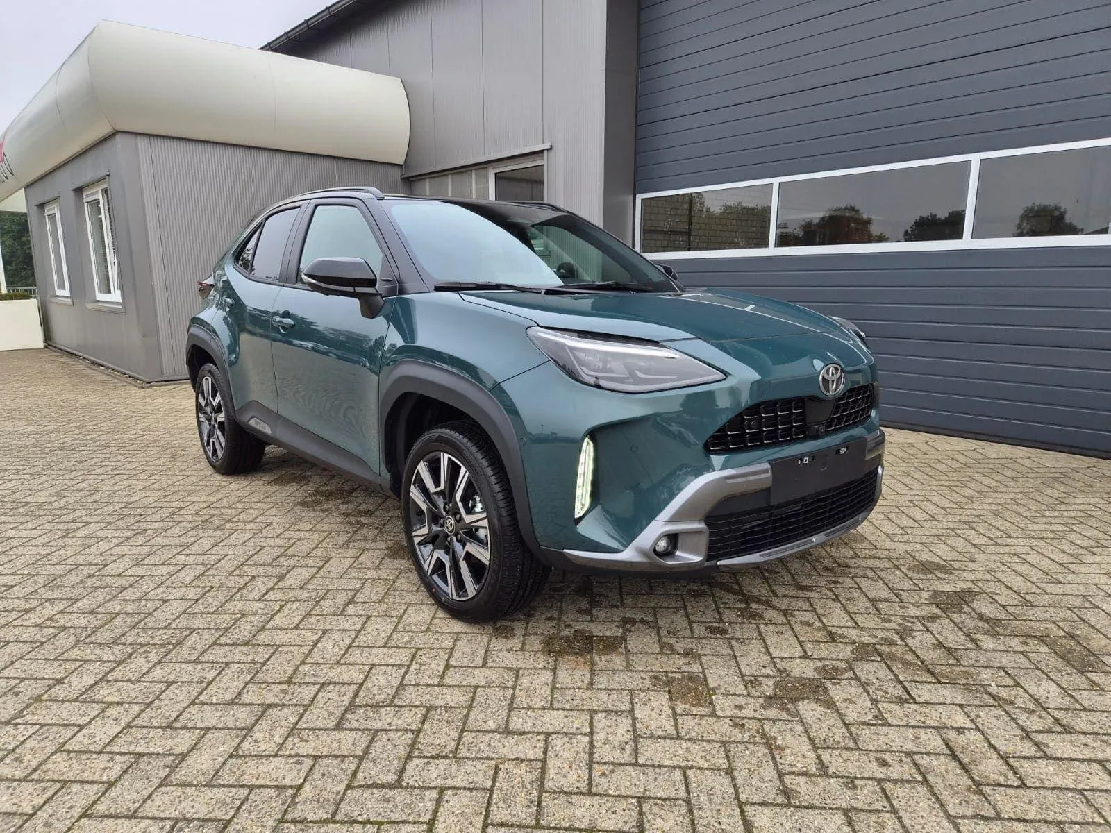 Toyota Yaris Cross 1.5 Style - Hybrid - Automatic - 131 hp - 50 km