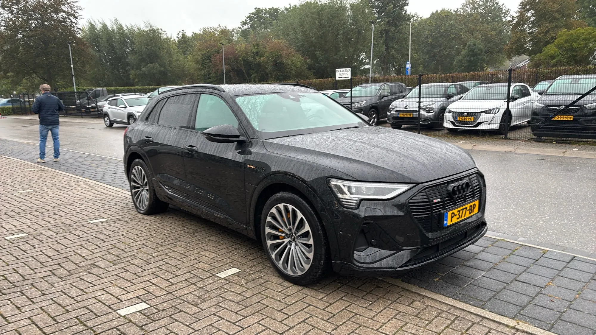 Audi E-Tron 55 S Line - Electric - Automatic - 408 hp - 174.179 km