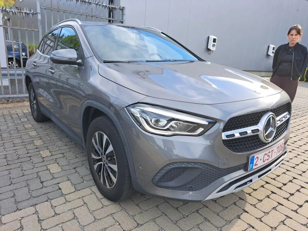 Mercedes-Benz GLA 250e Business Solution - Hybrid - Automatic - 160 hp - 85.028 km