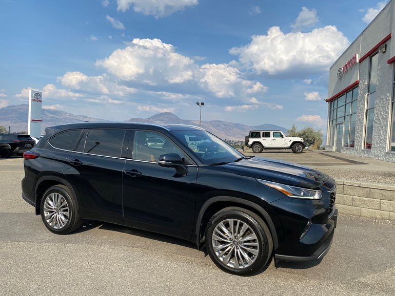 Toyota 2023 Toyota Highlander Platinum